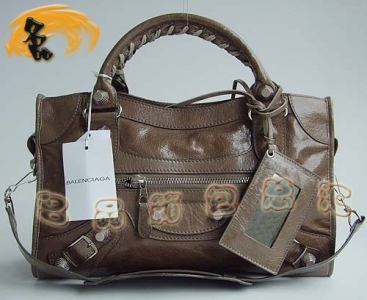 084332A BALENCIAGA(jng)r(sh)Ůʿб ҙC(j)܇ ¿ţƤ