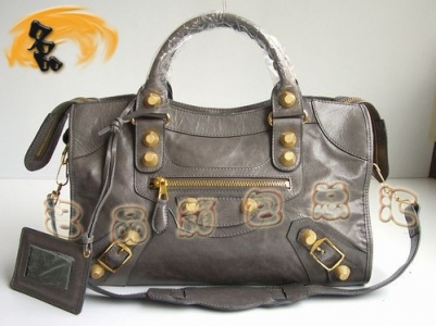 084332B (i) (jng)C(j)܇ BALENCIAGA һɫţƤб