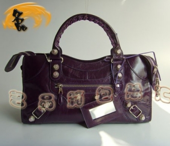 084328A ¿Ůʿ BALENCIAGA(jng)C(j)܇ Ů ҕr(sh)