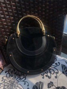 Chloe ޢ 17ﶬ Pixie֭h(hun) ĥɰƴƤ A ɫ
