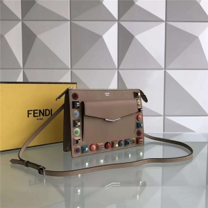 FENDI ҵ 0367 2017¿ϷСţƤ๦L(zhng)б ɫ