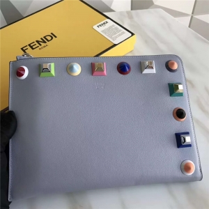 FENDI ҵ 0365L ¿ܛСţƤɫTᔭh(hun)@?zhn)ð?{(ln)ɫ