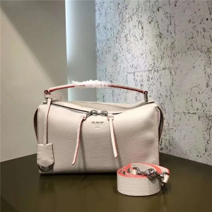 FENDI ҵ  8762 2017¿ ţƤŮʿμ _RʿD װɫ