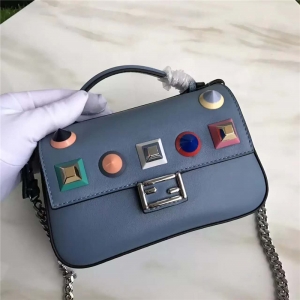 FENDI 1765 17¿СţƤɫTᔰ _ pF朗l ȸ{(ln)