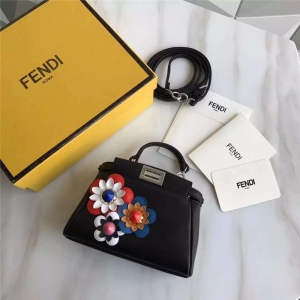 FENDI ҵ¿ r(sh)bƤMICRO PEEKABOO ̫ꖻС؈ ɫʻ