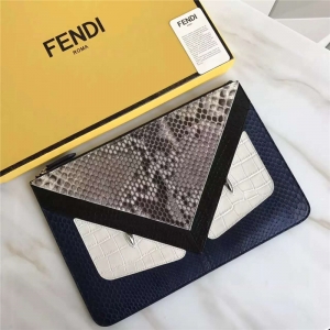 FENDI ҵ С֫F۾Ƥ߼yţƤL?zhn)ִ?ɫ