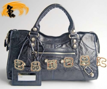 084328A Balenciagaμ C(j)܇  M(jn)ƤyŮ {(ln)ɫ