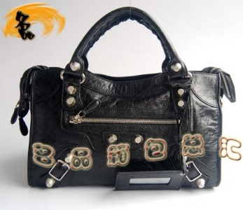084332A BalenciagaC܇ μ  MƤyᔕrŮ ɫ
