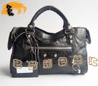 084332A BalenciagaC܇ μ  MƤyᔕrŮ ɫ