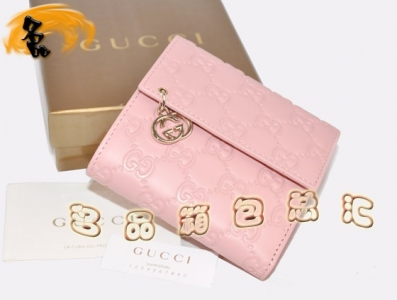 212106 X Gucci¿ GucciM(jn)ڸߙnţƤŮʿX Gucci̿XA ۼtɫ