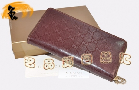 212110 X Gucci¿ Gucci(jng)zpGŮʿXA GucciL(zhng)X ɫ