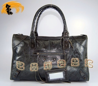 084324 BalenciagaC(j)܇ μ M(jn)Ƥr(sh)eŮ  ɫ