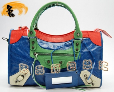 084332 Balenciagaμ ҙC(j)܇ M(jn)ţƤ(jng)rŮ {(ln)ɫ