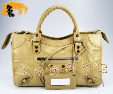 084332  BalenciagaC(j)܇ ҆μ M(jn)ţƤ(jng)rŮ  \ɫ