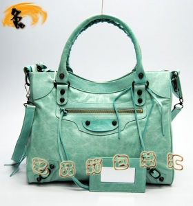 084616  BalenciagaC(j)܇ ҆μ M(jn)ţƤ(jng)r ˮ{(ln)ɫ