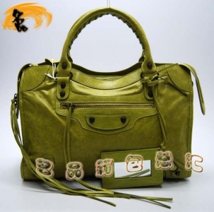 115748L Balenciagaμ  ҙC(j)܇   M(jn)Ƥr(sh)Ů \Gɫ