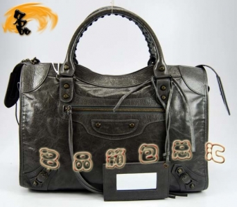115748L  ҆μ BalenciagaC(j)܇ M(jn)Ƥr(sh)Ů  yɫ