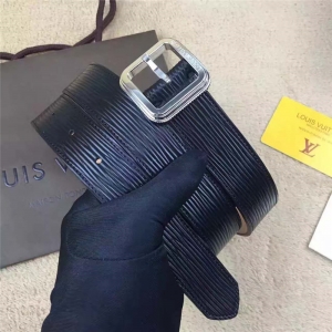 LV · Ʒ LVˮy ţƤƤ ᘿ ŮʿƤ {(ln)ɫ