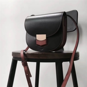 Celine ِ Trotteur С̖ţƤ  Ůʿμб淭w(f)ŰR ȴut