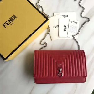 FENDI ҵ 6346 ܛrܛ?zhn)ƤA ٭h(hun) ɲж朗l玧 tɫ