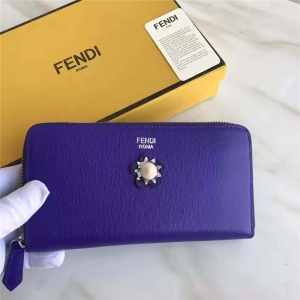 FENDI ҵ СţƤCRAYONS 2017¿ bpɫƤﻨLX {ɫ