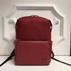 Fendi ҵ¿ ƴƤ BAG BUGS۾D p米 Ƽtɫ
