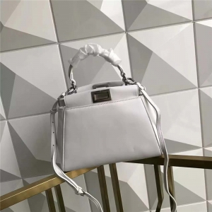 2590 FENDI ҵ ܛƤ ɂ(g)(ni)  ɫ
