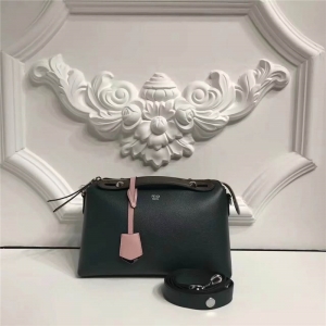 149S FENDI ҵ 2017¿ ܛСţƤ ƴɫʿD īGƴ