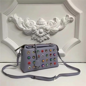 9133 FENDI ҵ ʿDСţƤ T  {(ln)ɫ