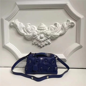 8149A FENDI ҵ ʿDСţƤ T  {(ln)ɫ