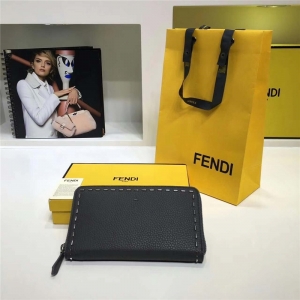 0198 FENDI ҵ ֦y߷ _Rh(hun)@ʽSELLERIAƤA ɫ