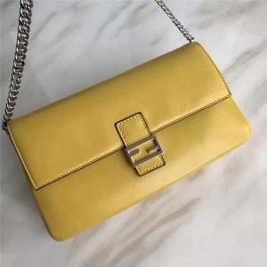 212 FENDI ҵ rbMICRO BAGUETTE wpF 朗l б Sɫ