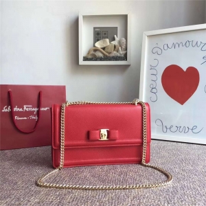 21G462 FerragamoƸĽ ƼyţƤ VaraY(ji) ̖ 朗lw tɫ