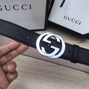411924 GUCCIƤ Y ٷͬ M(jn)СţƤ yɫ
