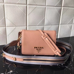 1BH102 Prada _(d)Ů pradaμ prada¹Ƥy 朗lְ ɫ