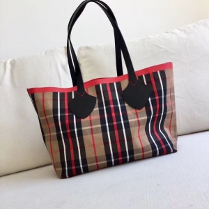 40697961 Burberry p The Giant CanvasyƴƤ ذ ǺSɫ