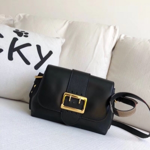 Burberry͌ ŮʿBuckle w^ μ бС ɫ