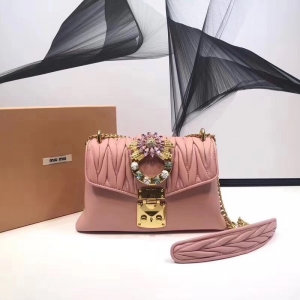 5BD103 MIUMIU СţƤ ˮb i 米 ɫ