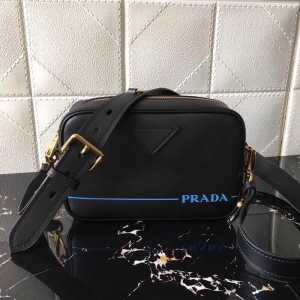 1BH093 Prada_(d) M(jn)ţƤ s _(d)μ ɫ