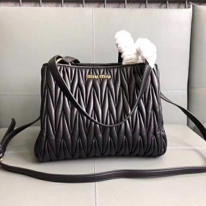 5BG103 MIUMIU ¿ M(jn)Ƥ б ɫ