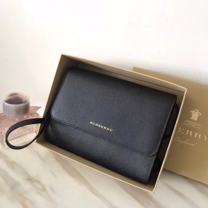BurBerry͌ (jng)䷭w M(jn)yƤ ŷ μб ɫ