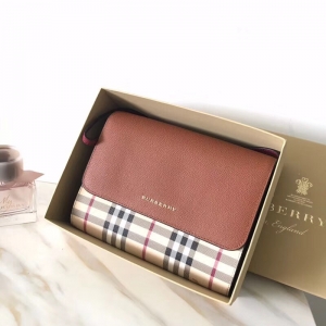 BurBerry͌ (jng)䷭w (zhn)Ry ŷ μб ɫ