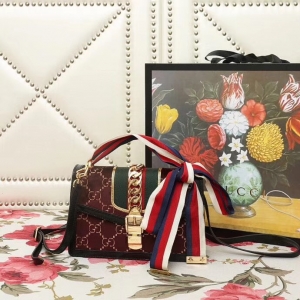 524405 GUCCI Sylvie¿ zqƴƤ Y(ji) μŮ tɫ