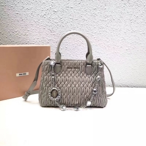 5BA067 MIUMIU ¿ ްƤ С̖(ho) ˮ?zhn)?ɫ
