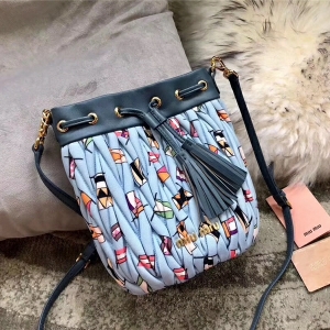 5BE014 MIUMIU ¿ ͹y Ϳf ˮͰ \{(ln)