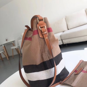 Burberry ͌ˮͰ ִؐ ˮ yɫ{(dio) ؎