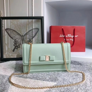 21G462 FerragamoƸĽ ƼyţƤ VaraY(ji) ̖(ho) 朗lw ۾G