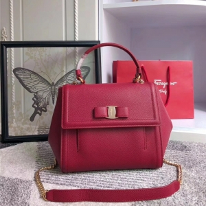 21G697 FerragamoƸĽ VaraY(ji) ̖(ho) ƼyţƤ w Ƽt