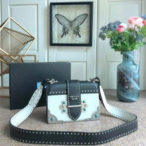 1BD045 Prada Cahierִ m͢ СţƤŮ  _(d)μ 