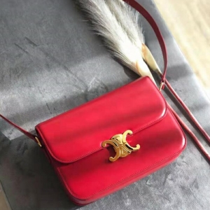 Celine ِŮ Triompheϵ pCS~i ̖(ho) tɫ